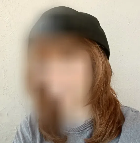 Amira, 27