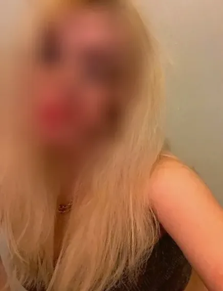 Antonia, 20