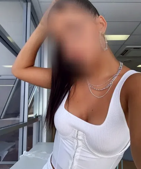 Carina, 20