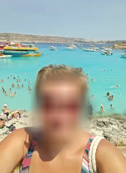 Neele, 40