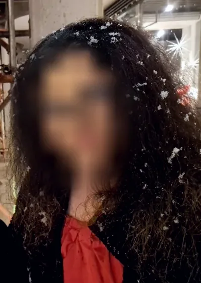 Sandra, 24